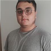 Estudiante de informática da clases de todas las asignaturas de primaria y informatica de la ESO